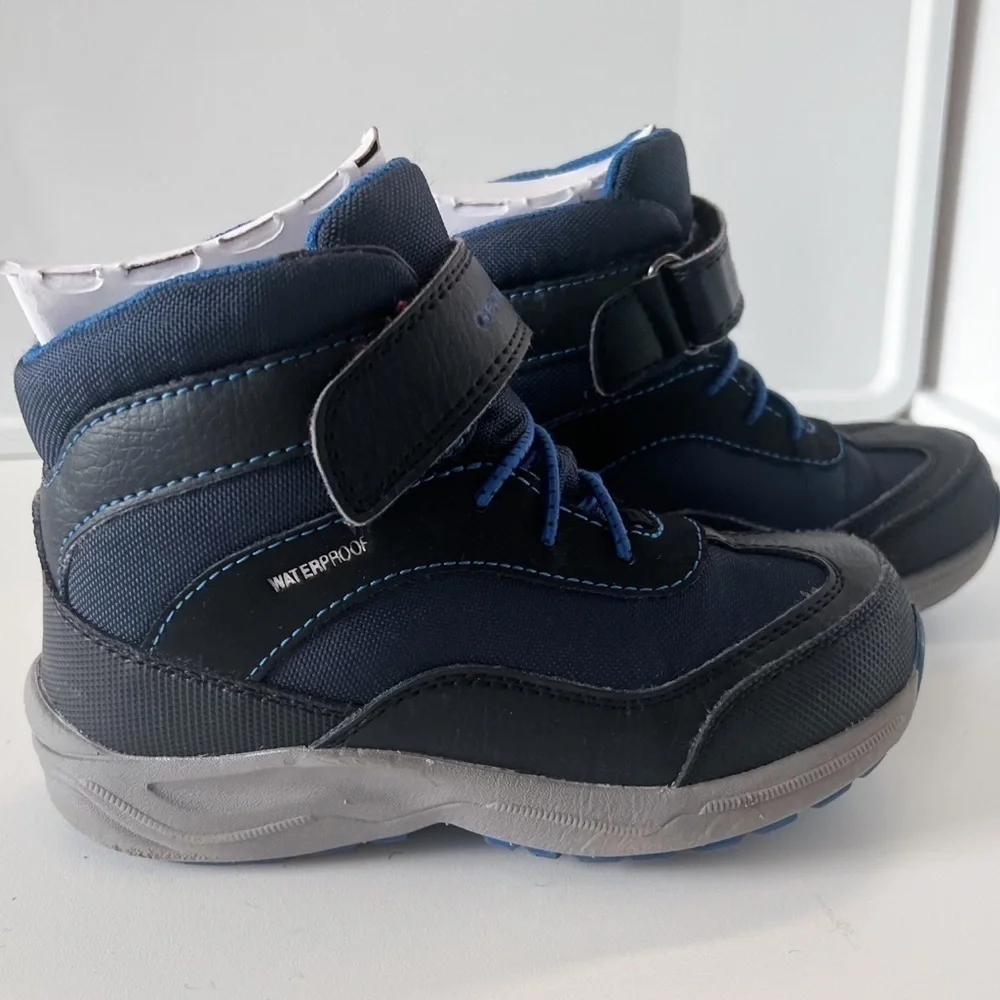 Geox JN Alaska Waterproof Boys Boot sz. 10.5